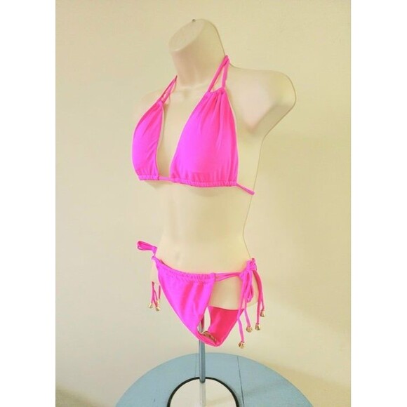 Women's Pink Two Piece Bikini Swimsuit Size: Medium. NEW - Picture 1 of 4